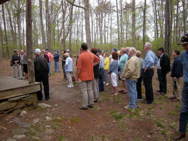 Image 021.JPG - ODPCers listen to our guide tell about Pine Knot (Bob Robb photo)